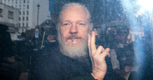 peace_victory_assange